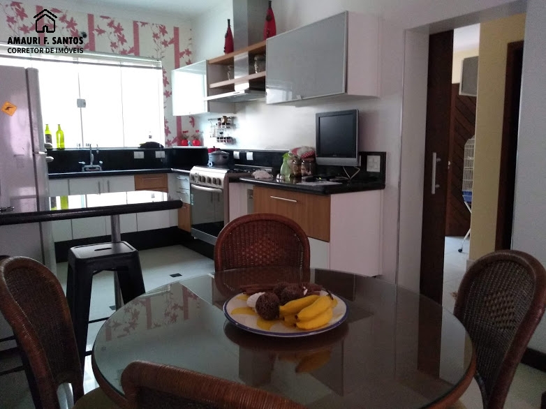 Casa em , São Roque - sobrado com fino acabamento no centro - Foto 12