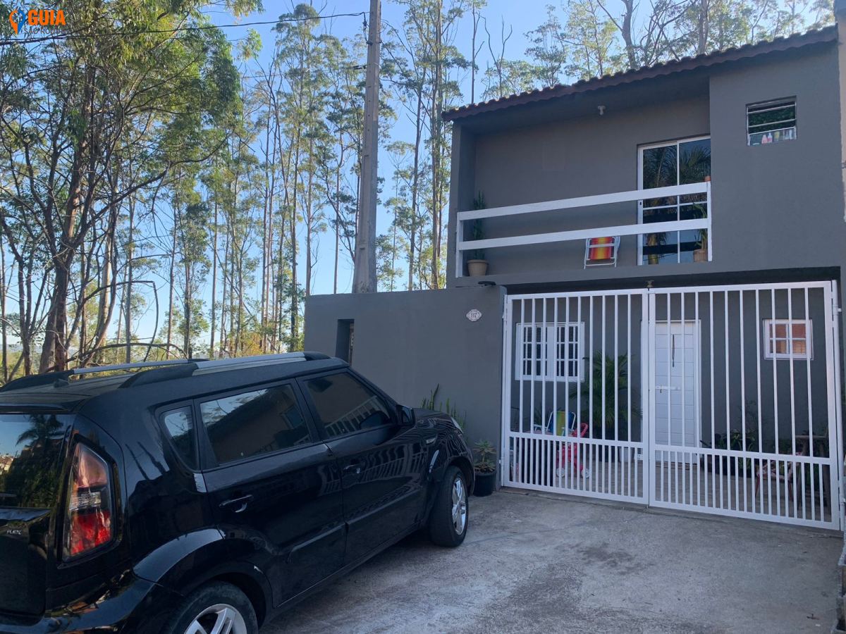 Casa em Reneville, Mairinque - Sobrado no Reneville, Mairinque - SP