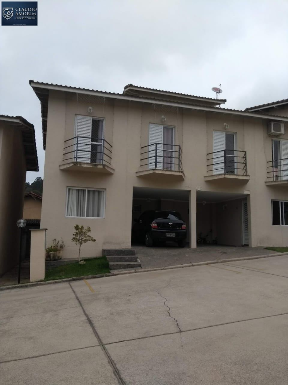 Condominio em Marmeleiro, Mairinque - Sobrado exclusivo em condomínio fechado