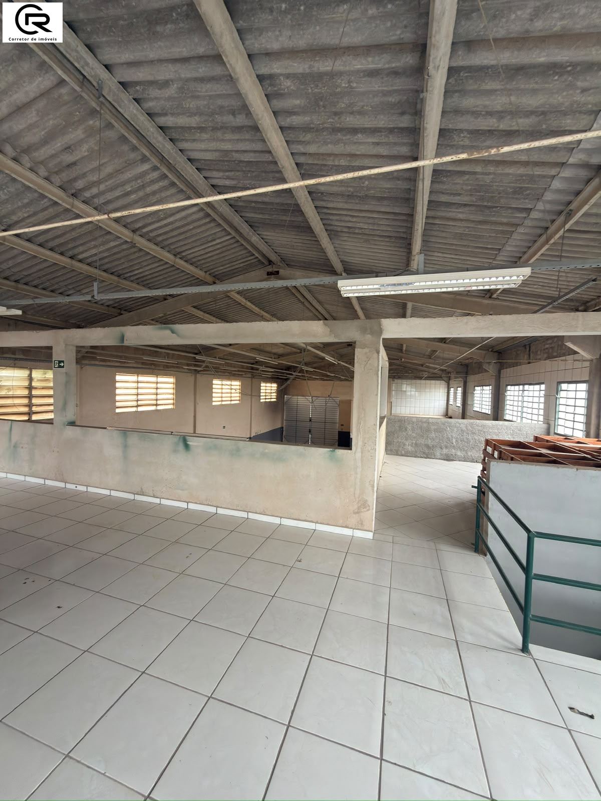 Comercial em Mombaça, São Roque - Galpão na Castello Branco - Foto 16
