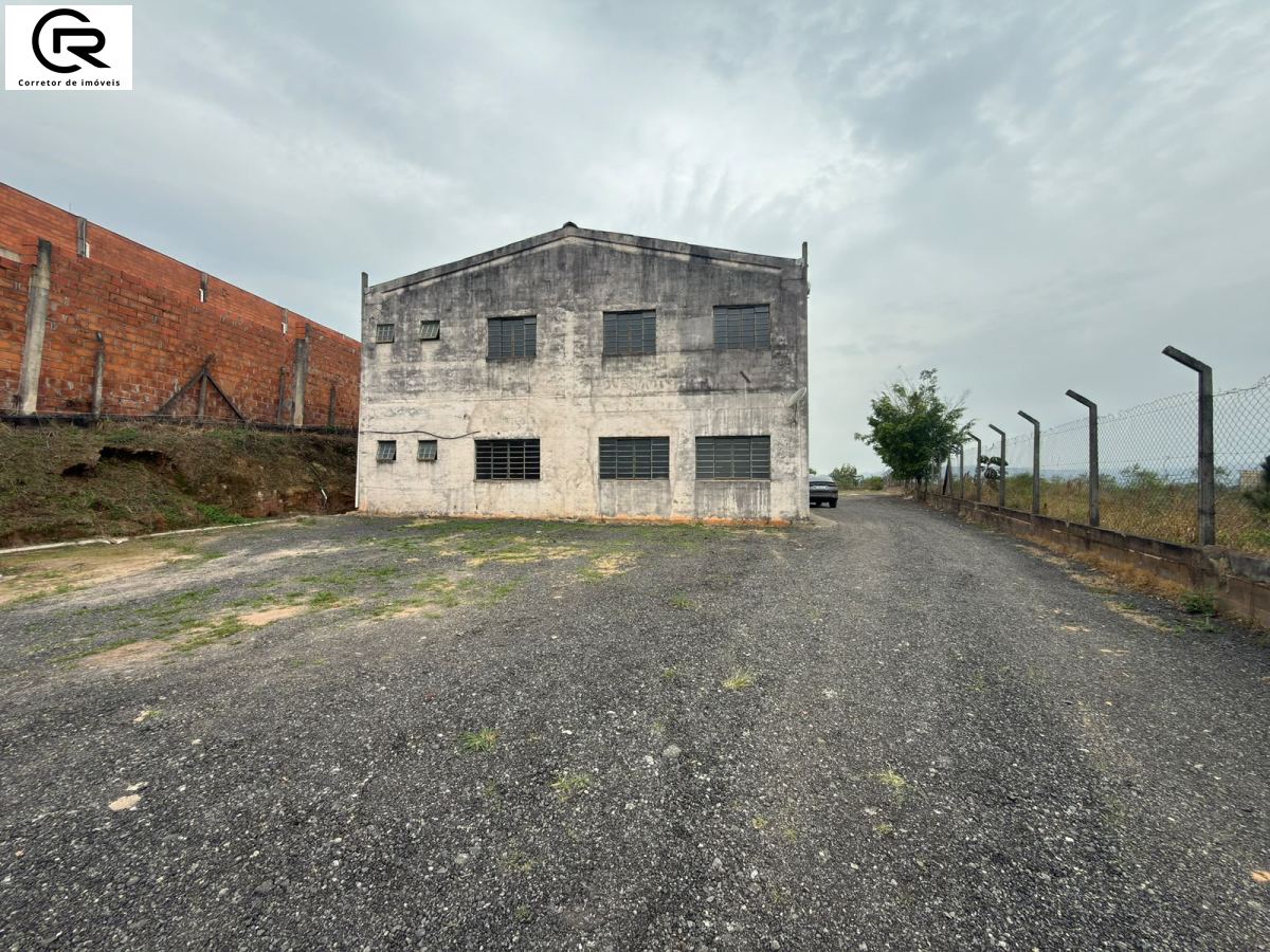Comercial em Mombaça, São Roque - Galpão na Castello Branco - Foto 1