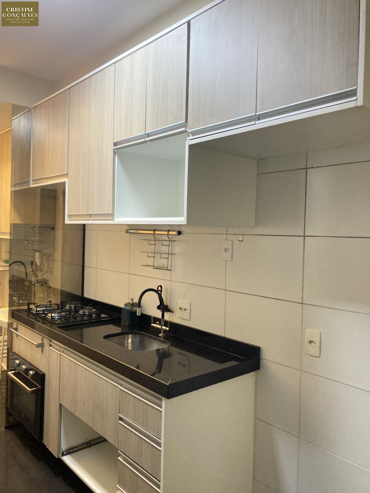 Apartamento em Jardim Carambeí, São Roque - Aluga-se apartamento 2 dormitórios