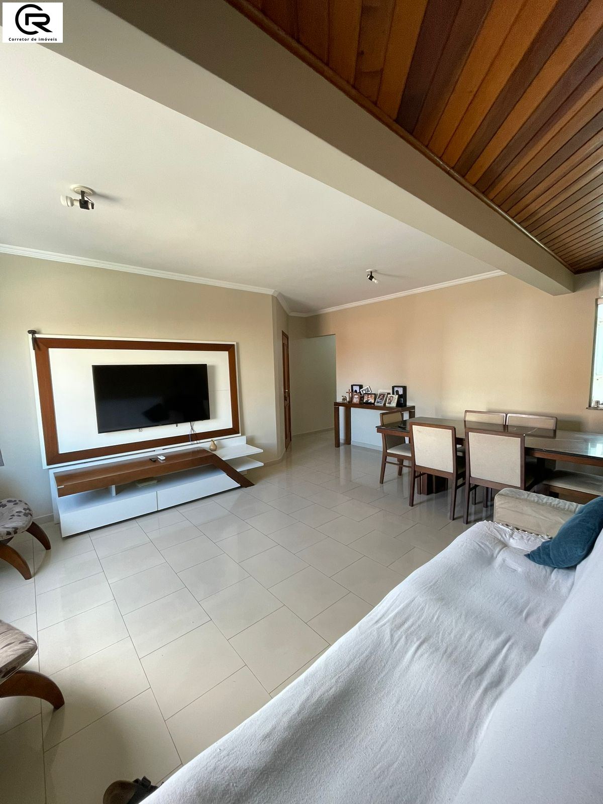 Apartamento em Jardim Flórida, São Roque - Apartamento dois dorm. e churrasqueira