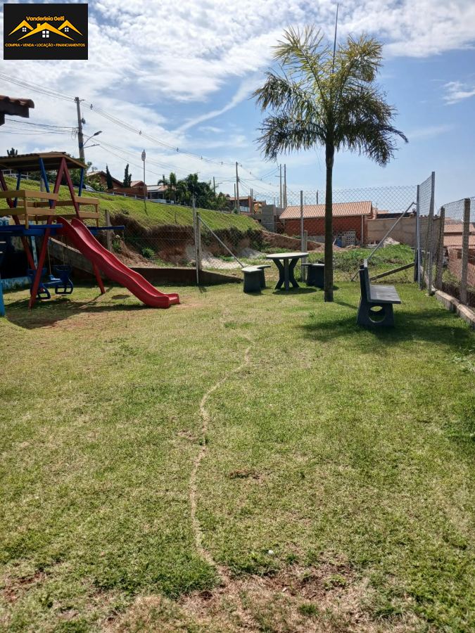 Condomínio em Moreiras, Mairinque - Chalé dos sonhos em Mairinque