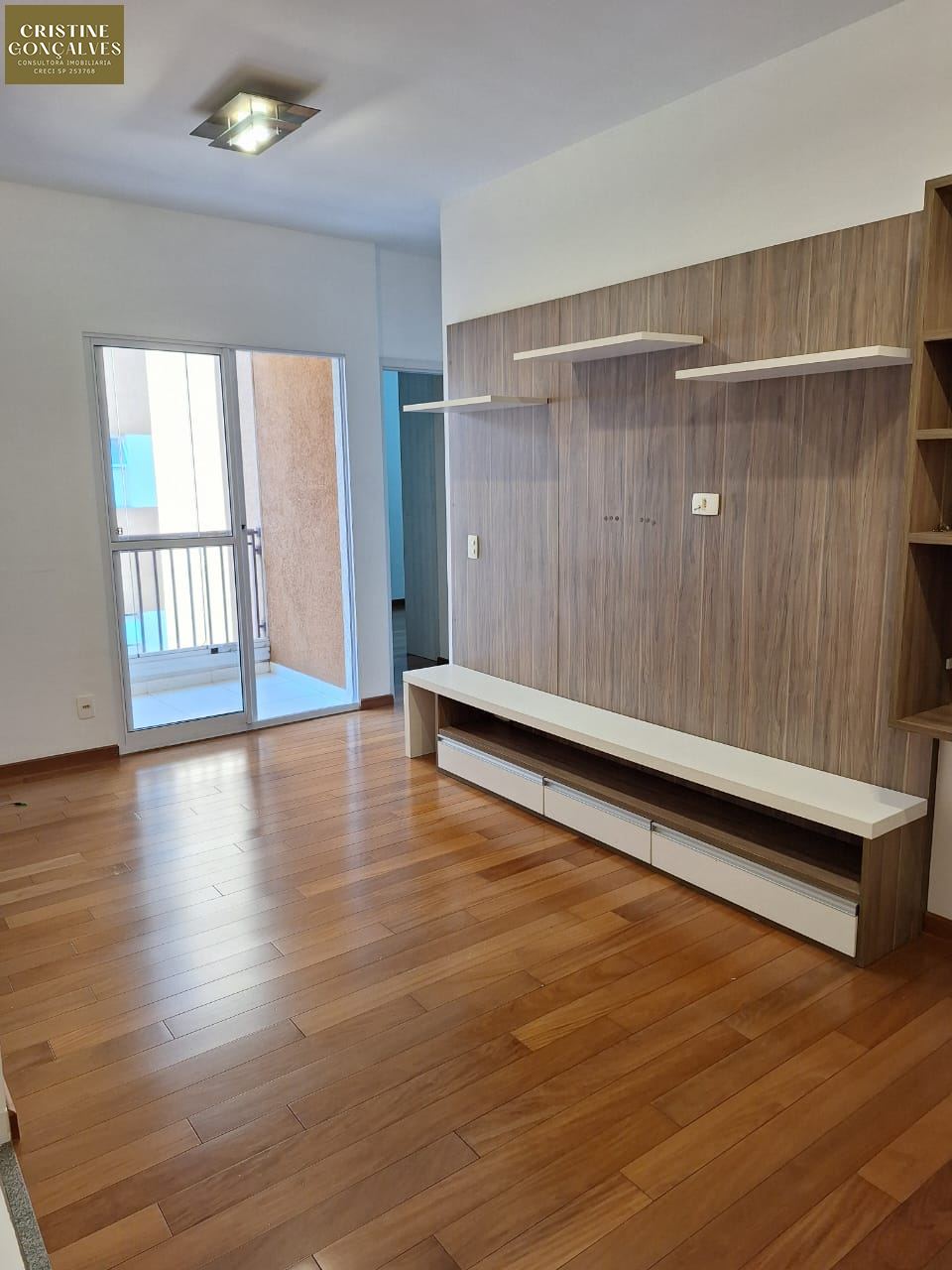 Apartamento em Jardim Carambeí, São Roque - Aluga-se apartamento 2 dormitórios