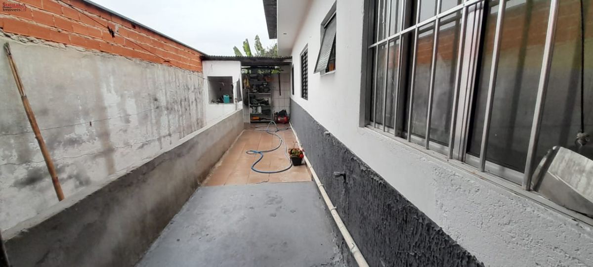 Casa em Vila Aguiar, São Roque - Aluga - casa com 3 dorm.  proxima a Vila