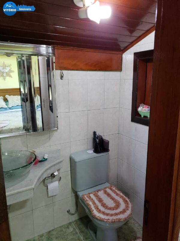 Linda Casa em Condomnio