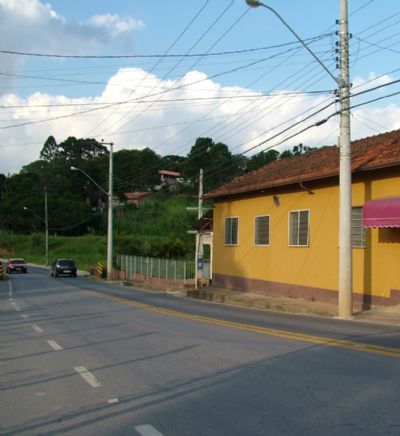 Salo Comercial / Industrial em Canguera