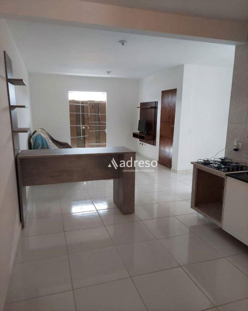 Apartamento com 2 dormitrios para alugar, 75 m - Jardim Vitria - Mairinque/SP