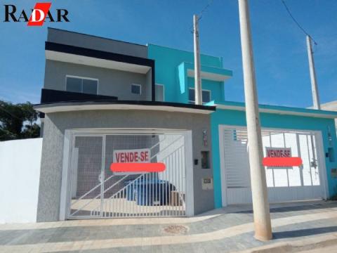 Sobrado com fino acabamento
