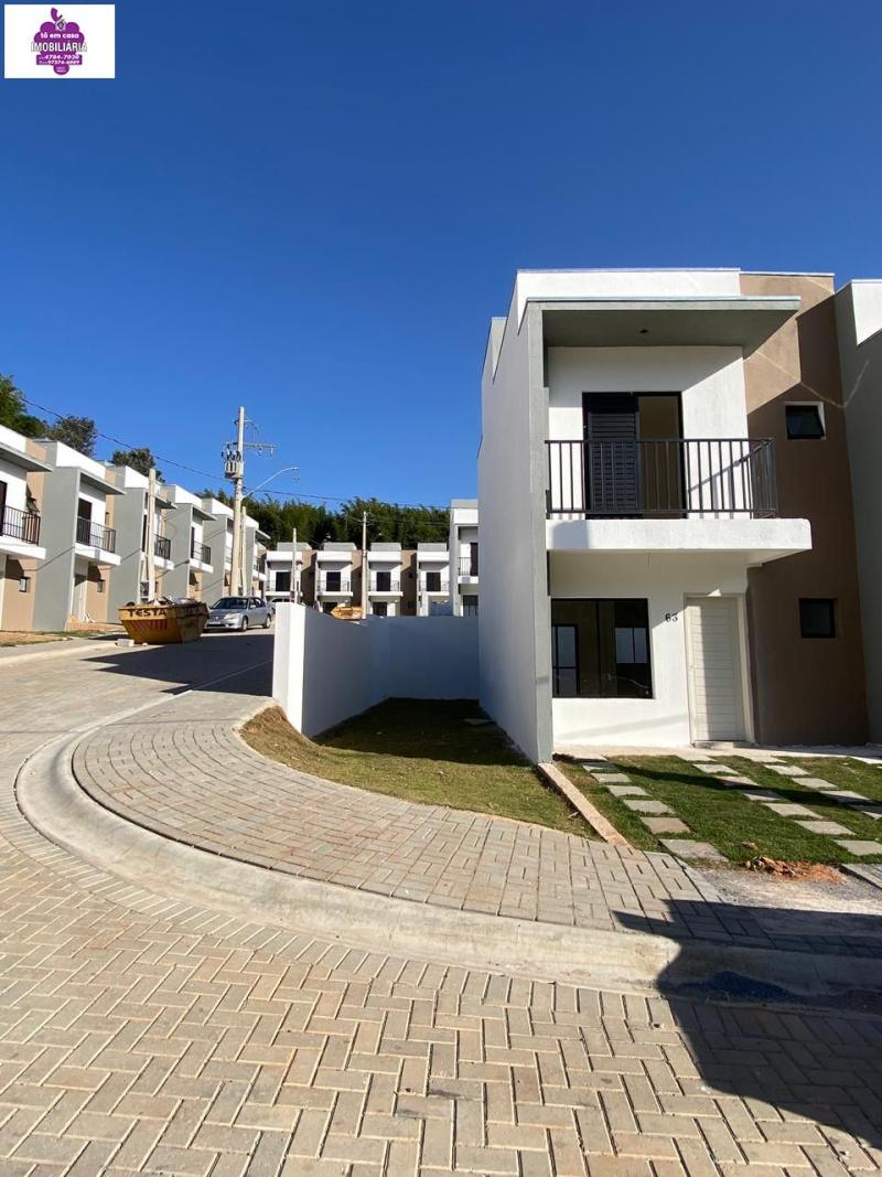 Casa em Taboão, São Roque - Casa Nova à Venda em Condomínio Fechad