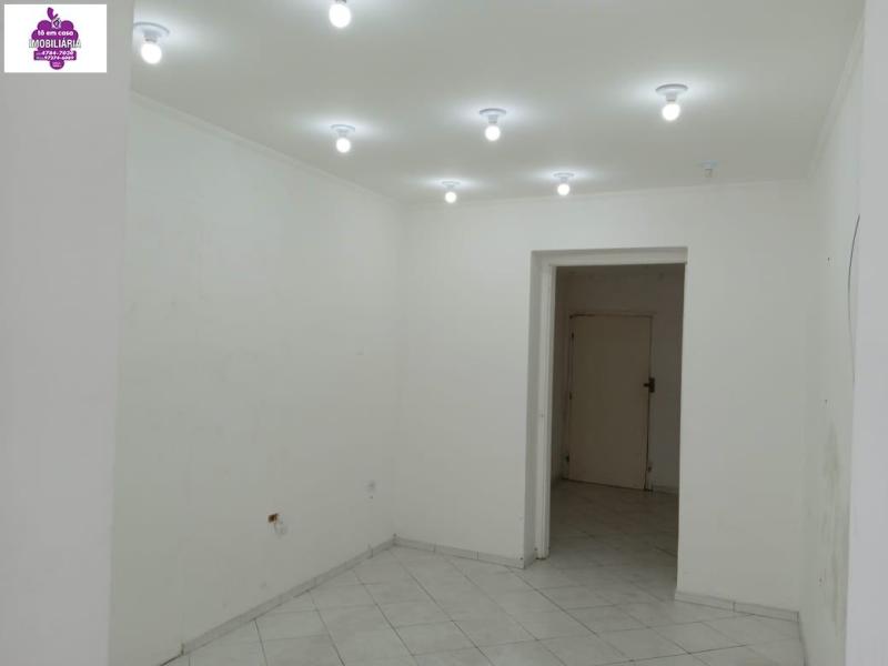 Comercial em Centro, São Roque - Ponto Comercial para Locação
