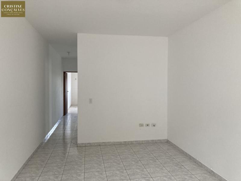Casa em Esplanada Mendes Moraes, São Roque - Aluga-se casa 3 dormitórios no Esplanad - Foto 2