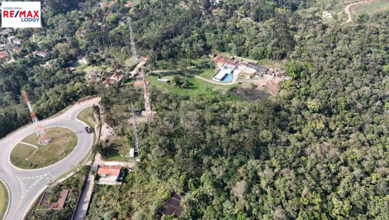 Terreno em Alto da Serra, São Roque - Terreno de 18.000 m² com Lago à Venda - Foto 1