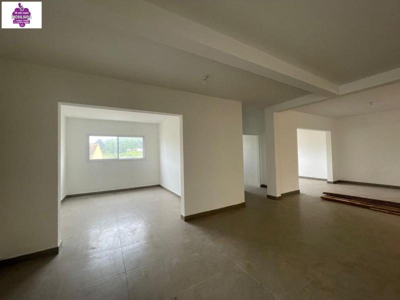 Casa em Vila Santo Antônio, São Roque - Casas Novas a Venda em Condomínio