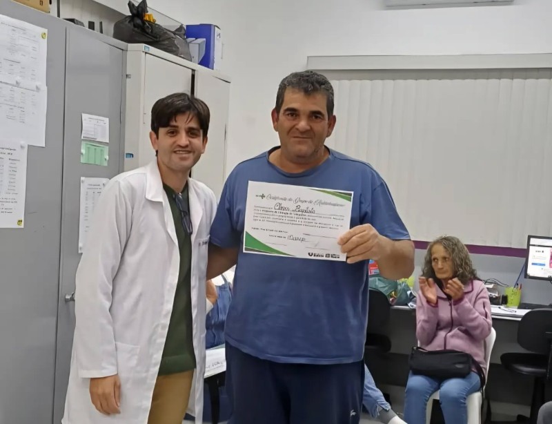 Formatura celebra participantes do grupo antitabagismo em São Roque