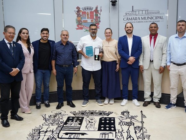 Câmara homenageia profissionais de Educação Física em Sessão Solene