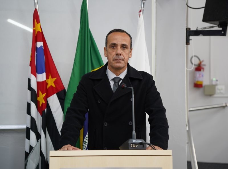 Marquinho Arruda cobra melhorias no atendimento da Santa Casa de São Roque