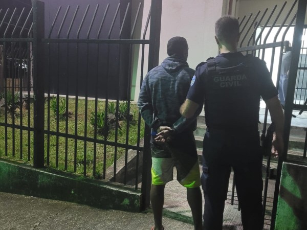 GCM captura procurado pela Justiça e atende ocorrência de violência doméstica em São Roque