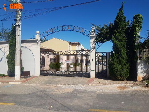 Condomínio em Vila Mike, São Roque - Linda casa à venda dentro condomínio - Foto 1
