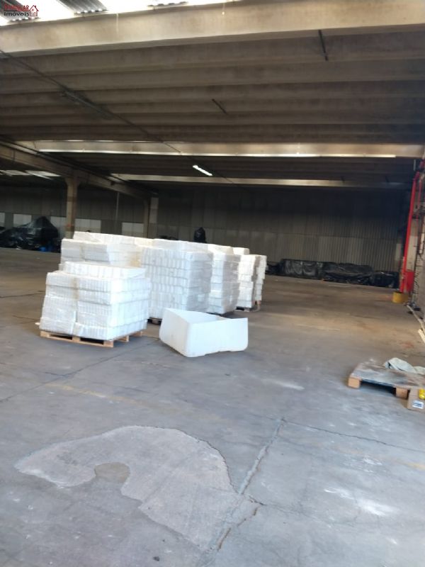 Área Industrial em Centro, São Roque - ALUGA-SE ÓTIMO Galpão de 3.200 m2. - Foto 2