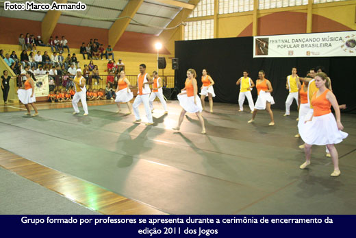 VOLEI DE QUERÊNCIA VENCE NA ABERTURA DOS JOGOS ESCOLARES QUE LOTA O GINÁSIO  E APRESENTA NA MÚSICA A TRADIÇÃO E O MODERNO DA CIDADE.